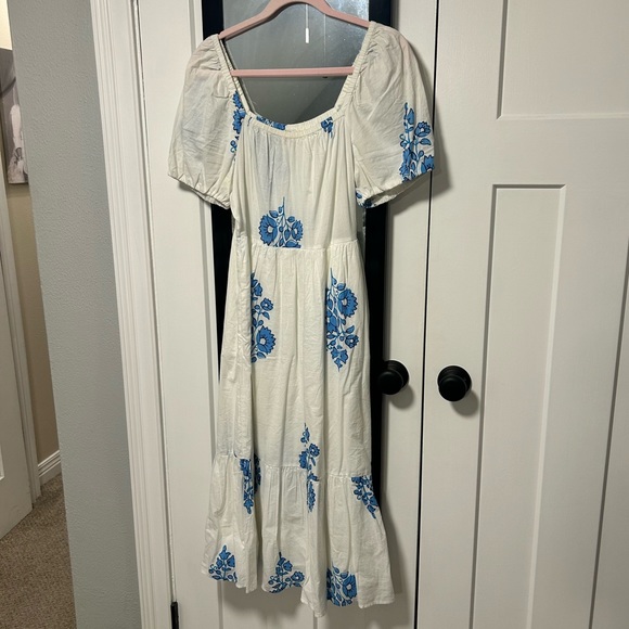 J. Crew Floral White Tiered Puff Sleeve Midi Dress - Size 4 - Picture 4 of 7